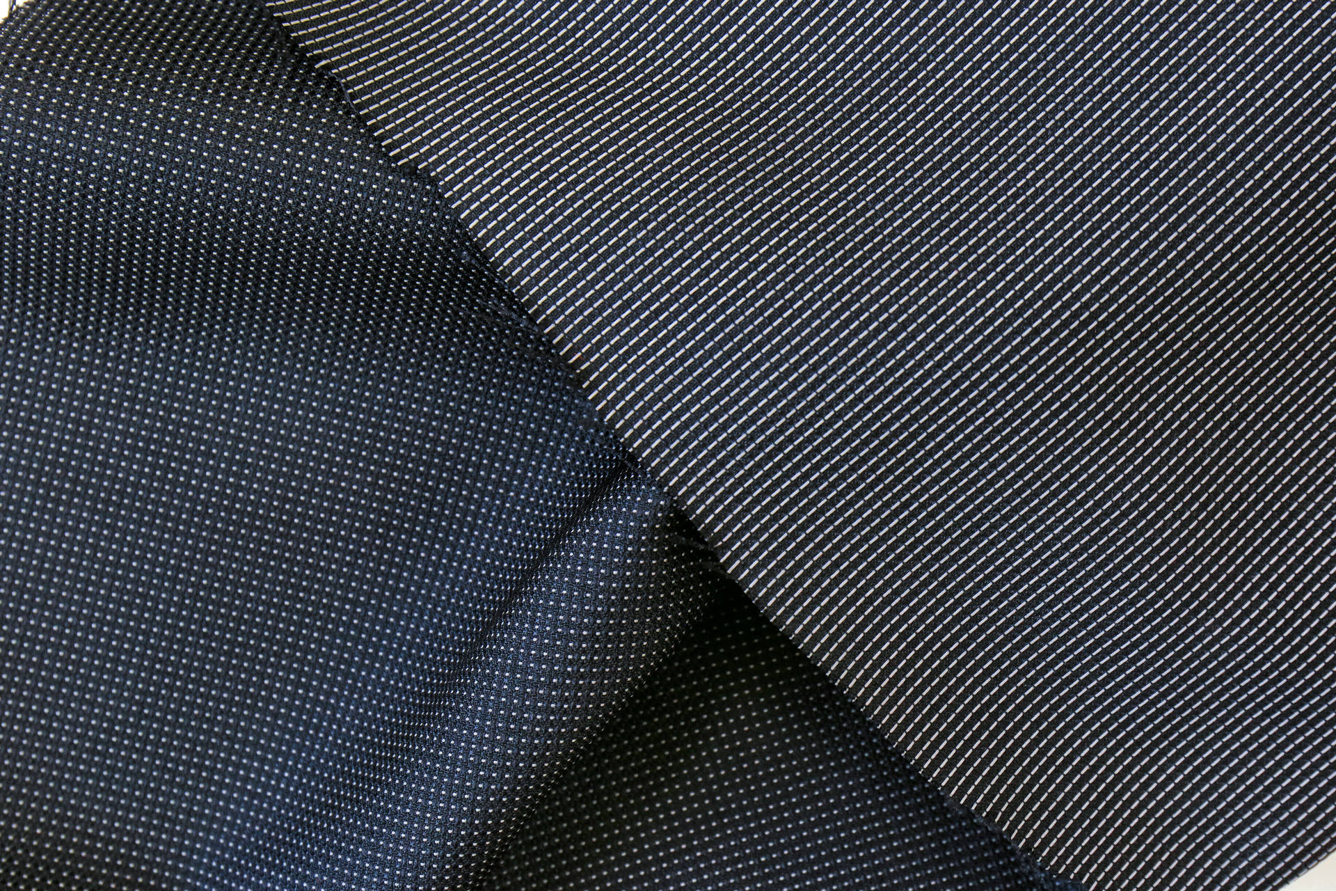 Elastic fabric